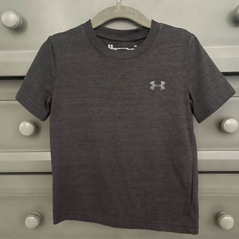 Under Armour Tshirt